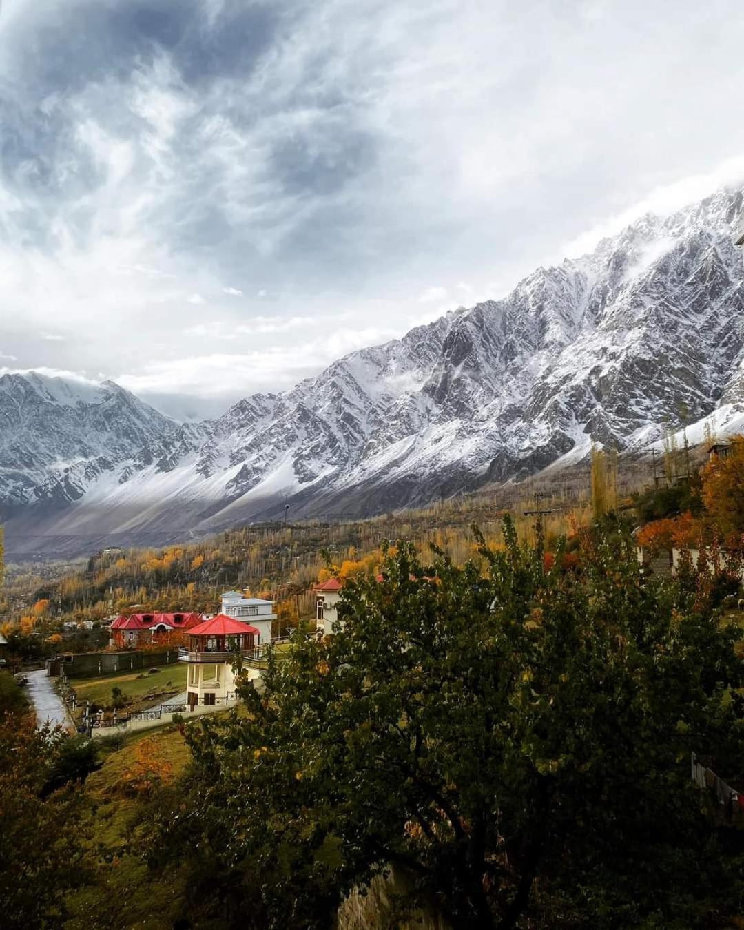 Hotel Hunza Lounge Karimabad  Exterior foto